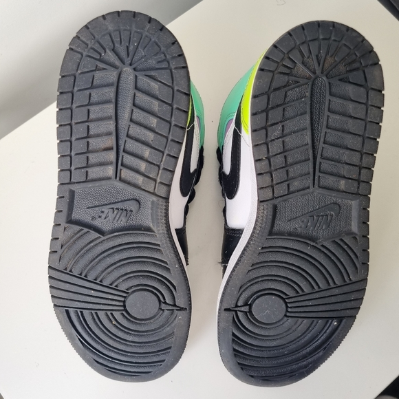 Nike Air Jordan 1 Mid GS Pastel - Picture 5 of 6